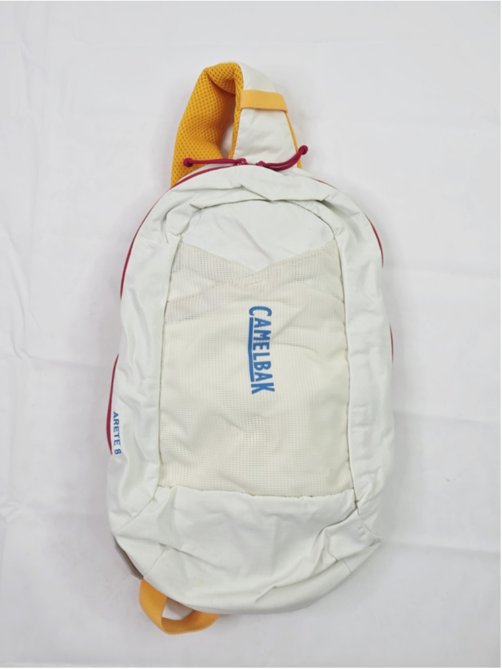 CamelBak Arete Sling 8 Hike Pack with 20oz Carry Cap Water Bottle